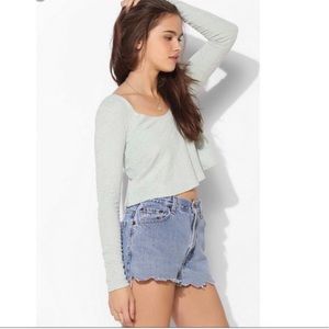 UO / KIMCHI BLUE / LONG SLEEVE CROP TOP
